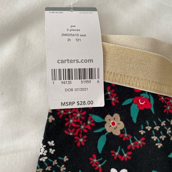 2 pairs of Carters leggings pants. Holiday print. Size Toddler 2T. - Picture 7 of 11